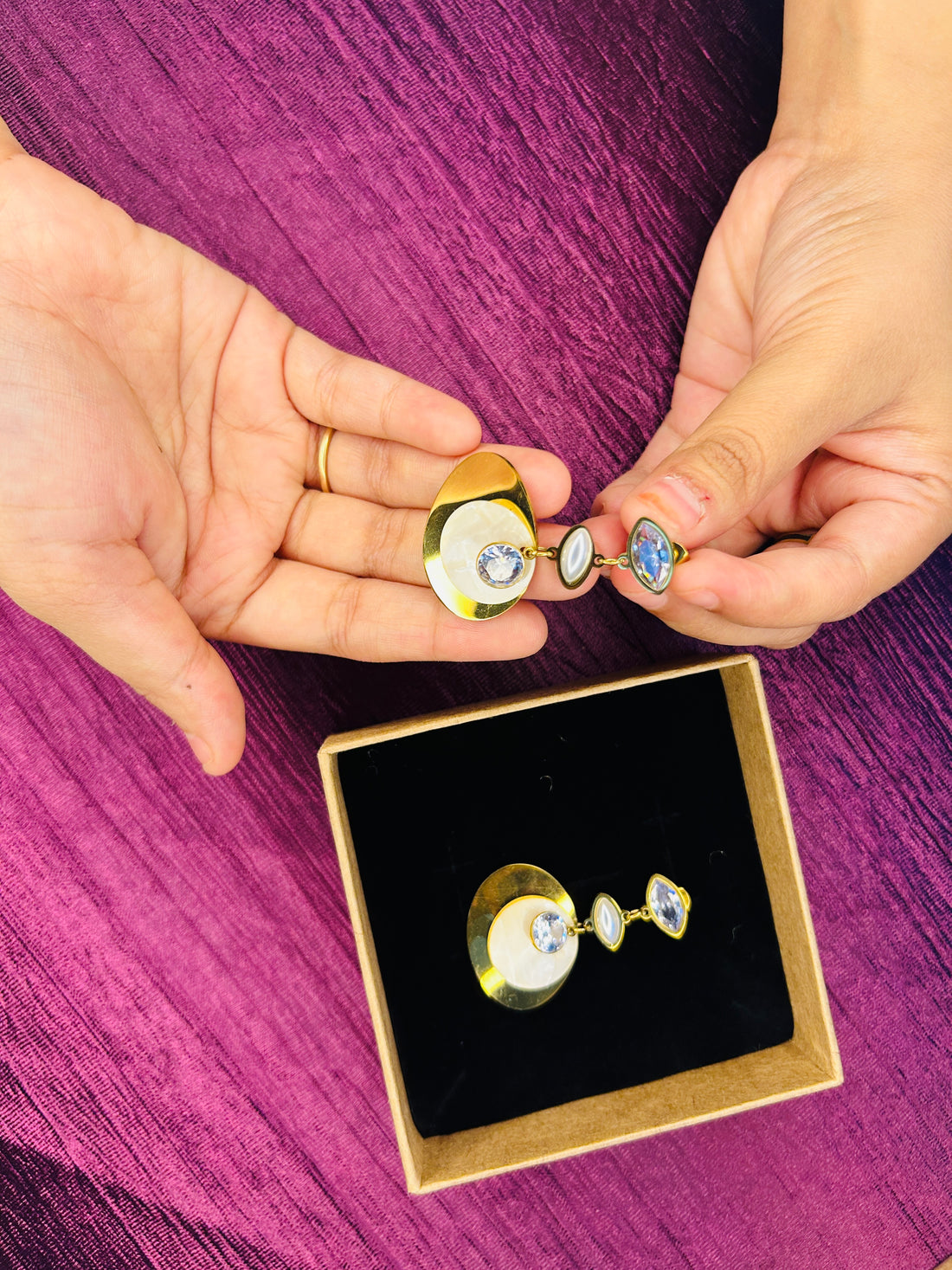 Anti Tarnish Oval shape Earring