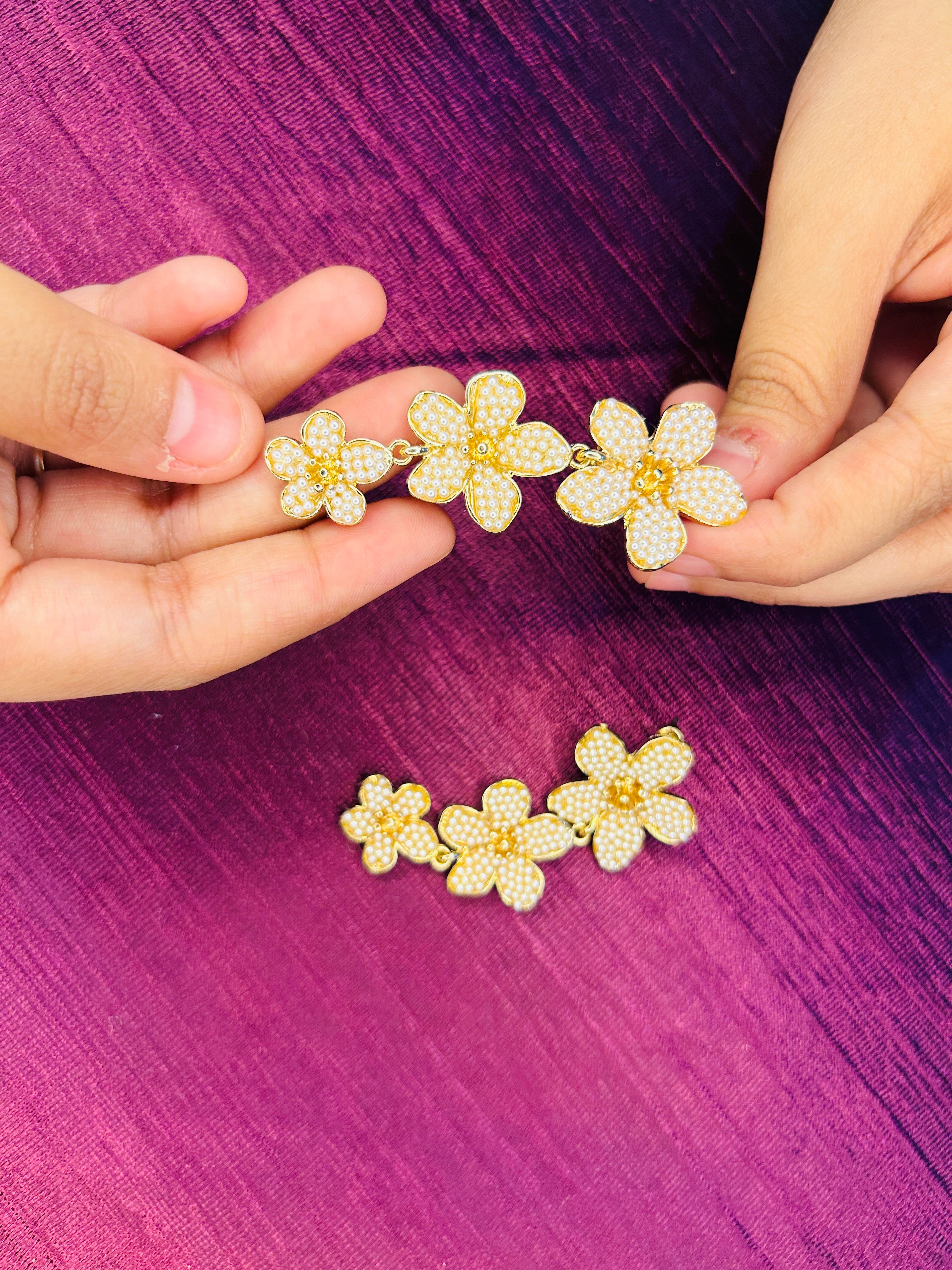Flower Shape with Pearls Earring
