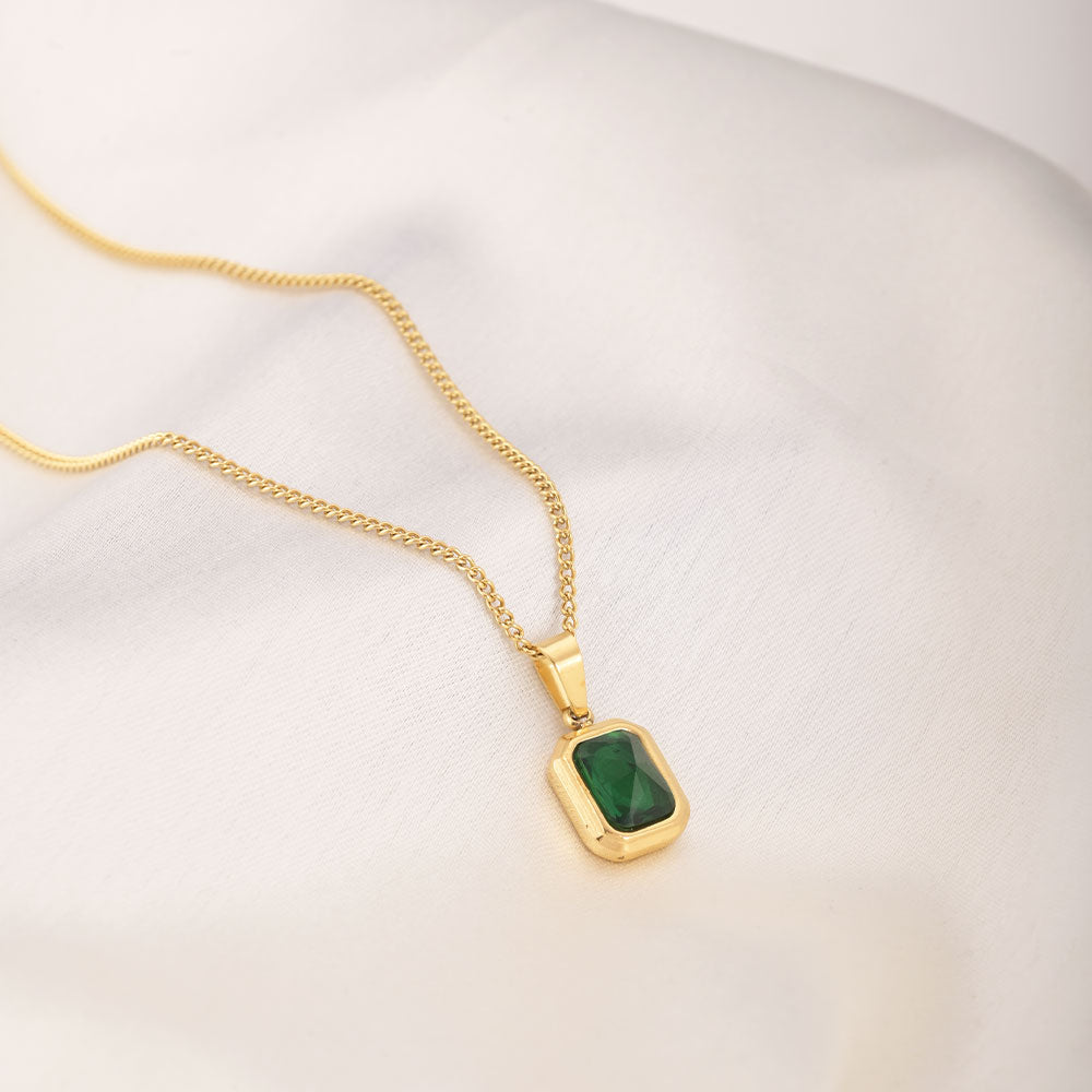 Mania Anti Tarnish Pendant Emerald