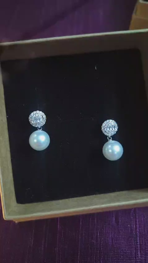 Anti Tarnish Pearl and AD Earing